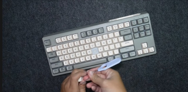 Amazon.com: ATTACK SHARK M87 80% Wireless Gaming Keyboard,87 Keys